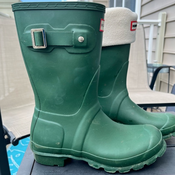 HUNTER original rain boots in hunter green, comes with boot socks!! Size W6 💚 - Picture 6 of 13